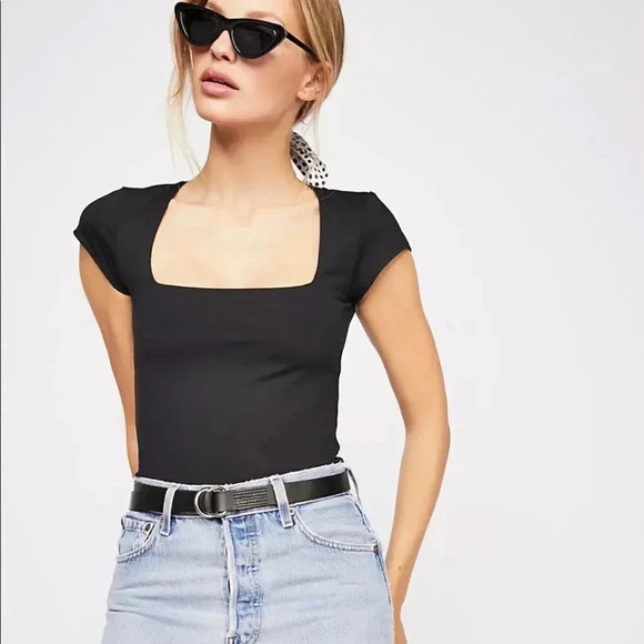 NWT! FOREVER 21 Square Neck Short Sleeve Bodysuit - Picture 1 of 10